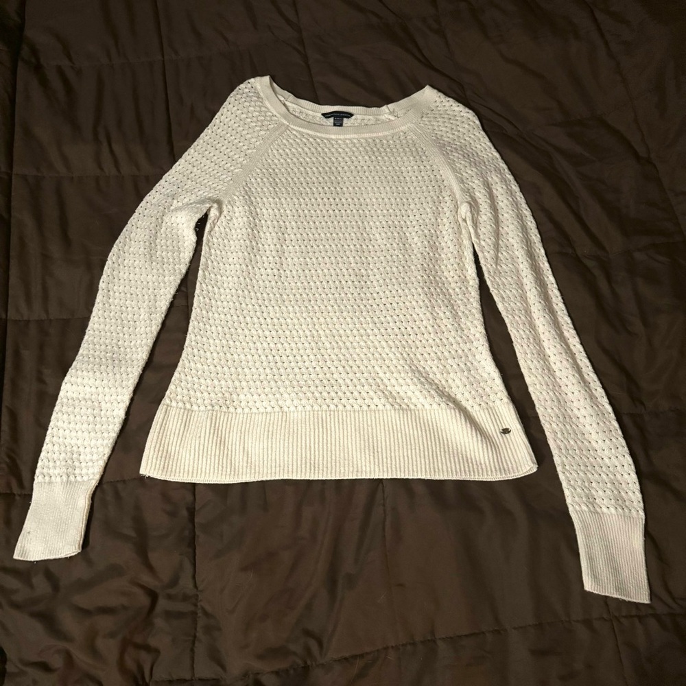 Vintage american eagle off-white sweater patterned knit (tight fitting)